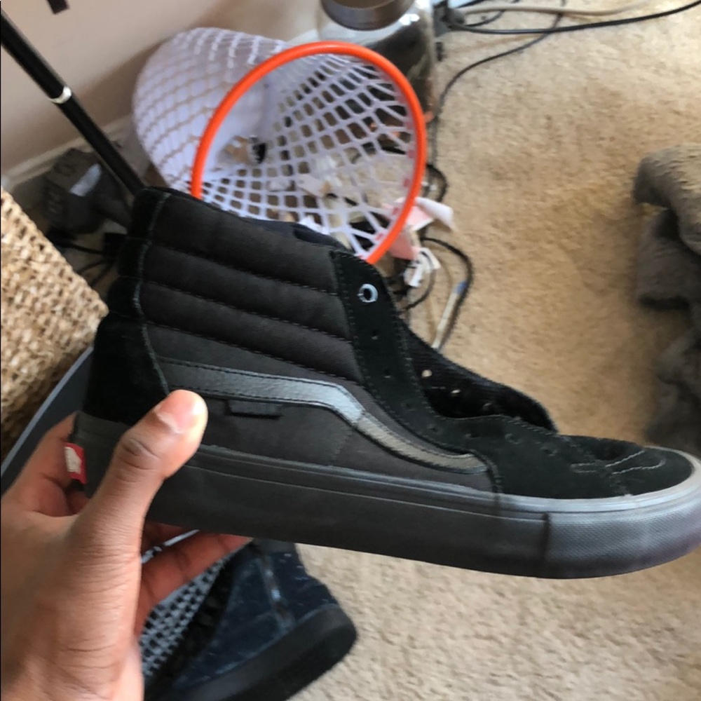 Black vans